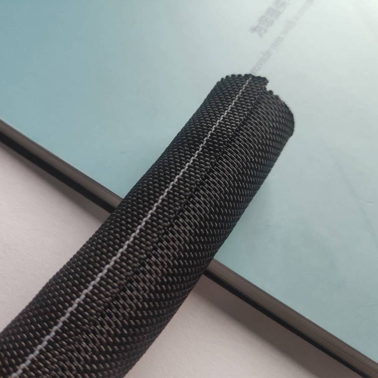 黑色加白邊自卷式套管